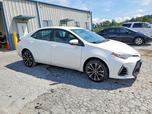 2018 TOYOTA COROLLA L/LE/SE/XLE/XSE — Passenger 3/4