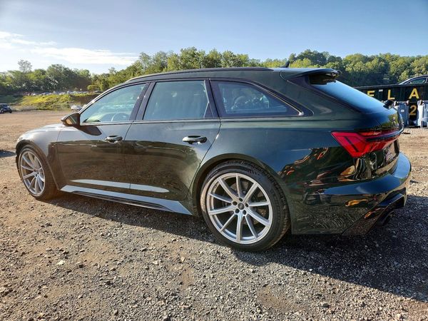 2022 AUDI RS6 quattro