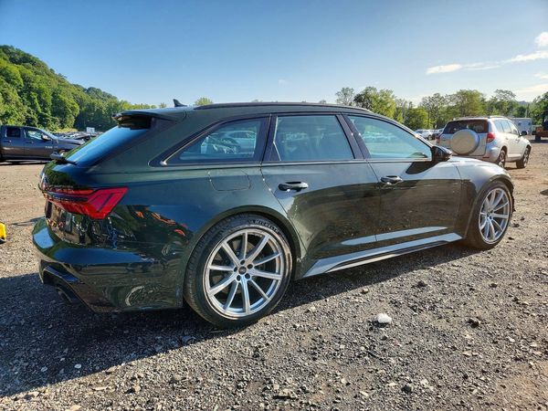 2022 AUDI RS6 quattro