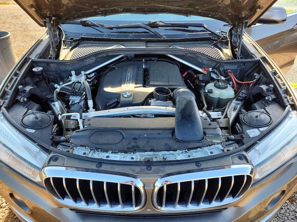 2017 BMW X5 xDrive35i — Engine bay