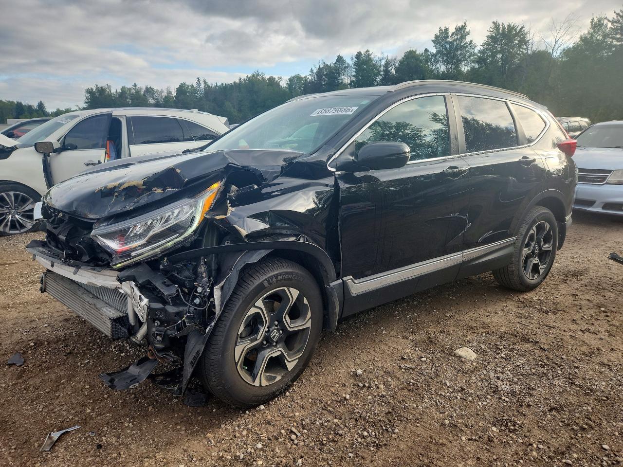 2017 HONDA CRV Touring — Front 3/4