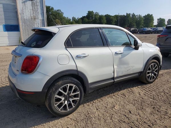 2016 FIAT 500 TREKKING PLUS — PSRA