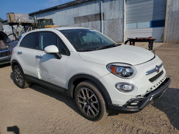 2016 FIAT 500 TREKKING PLUS — Passenger 3/4