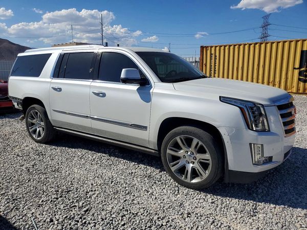 2016 CADILLAC ESCALADE