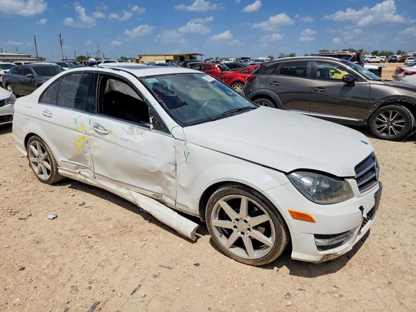 2014 MERCEDES-BENZ C C250