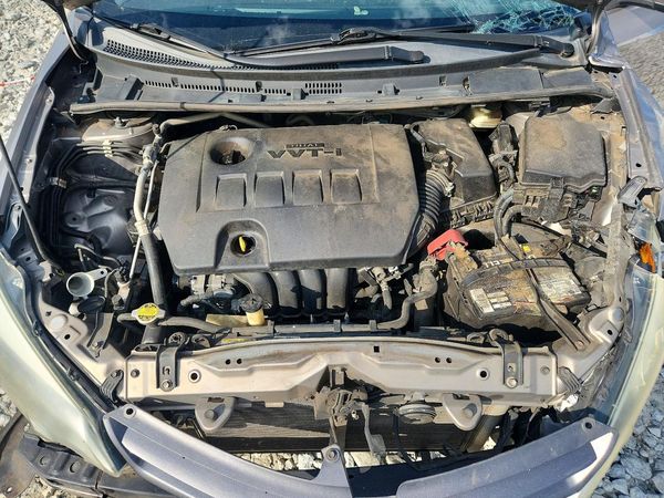 2016 TOYOTA COROLLA L/LE — Engine bay