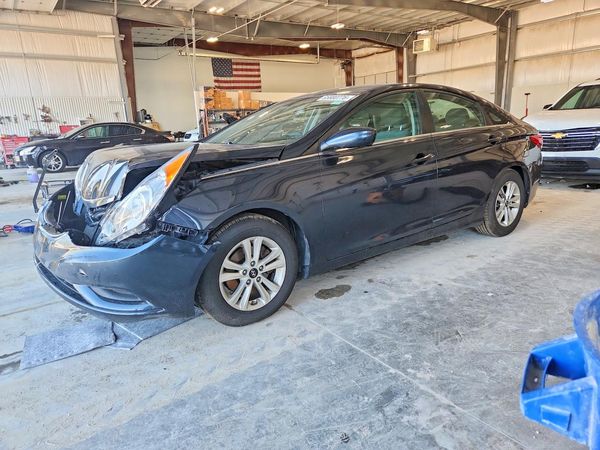 2013 HYUNDAI SONATA GLS/ GLS Popular