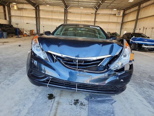 2013 HYUNDAI SONATA GLS/ GLS Popular