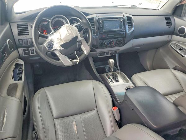 2015 TOYOTA TACOMA Delux Grade