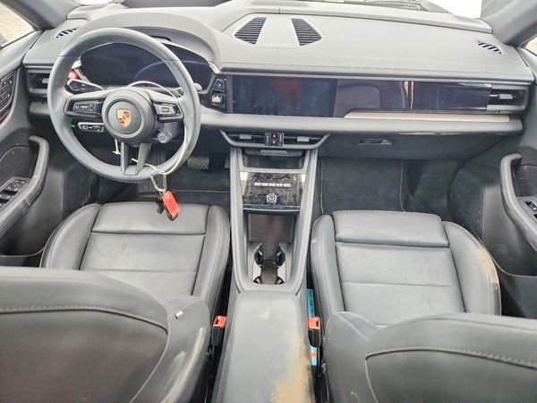 2024 PORSCHE MACAN 4 Electric