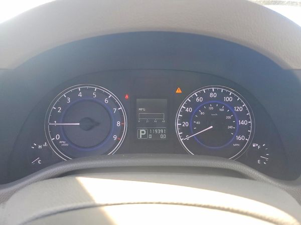 2015 INFINITI Q40