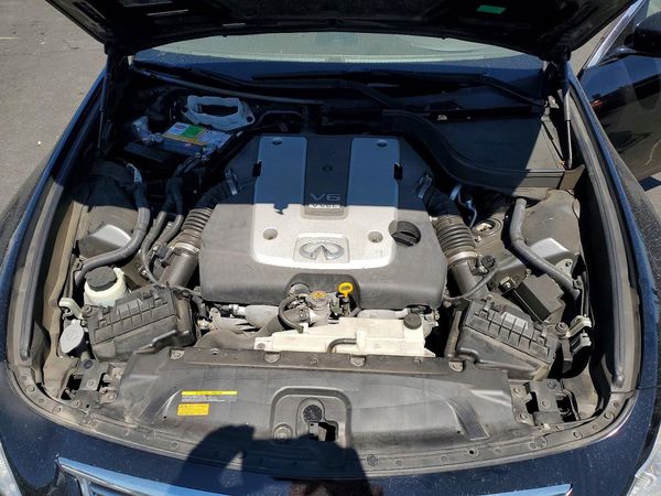 2015 INFINITI Q40