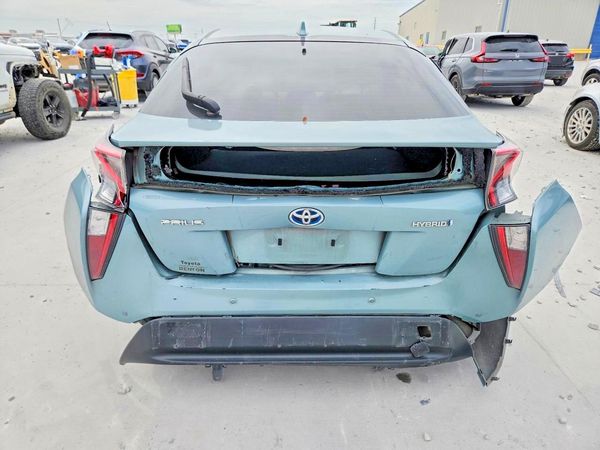 2017 TOYOTA PRIUS