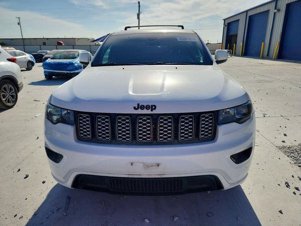 2017 JEEP GRAND CHEROKEE Laredo