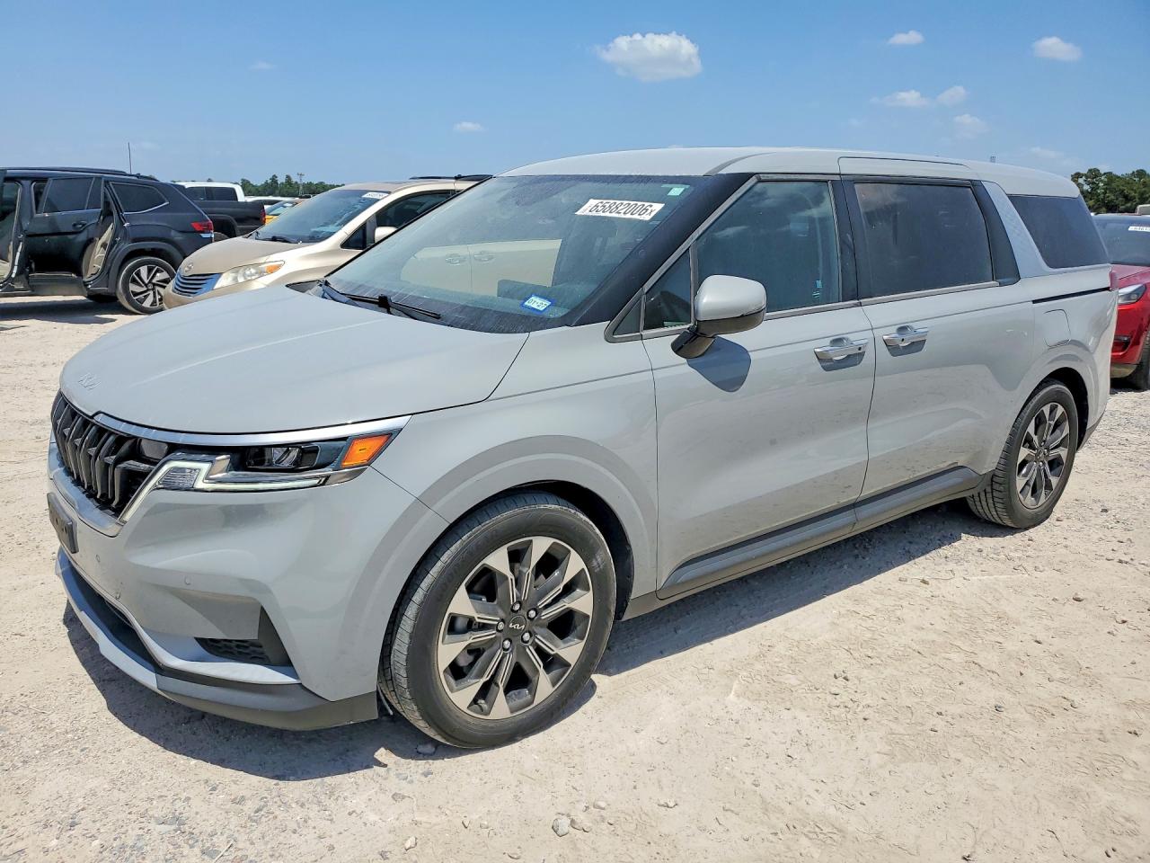 2024 KIA CARNIVAL