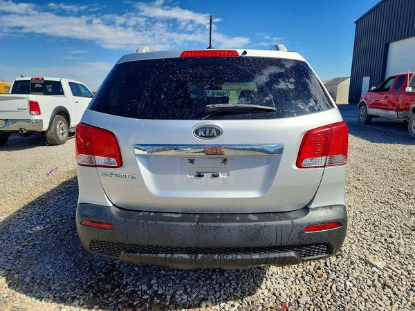 2013 KIA SORENTO Base / LX