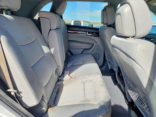 2013 KIA SORENTO Base / LX