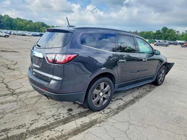 2017 CHEVROLET TRAVERSE 2LT
