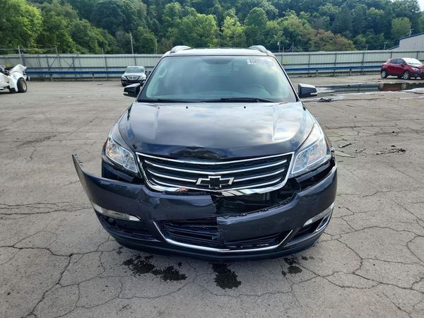 2017 CHEVROLET TRAVERSE 2LT