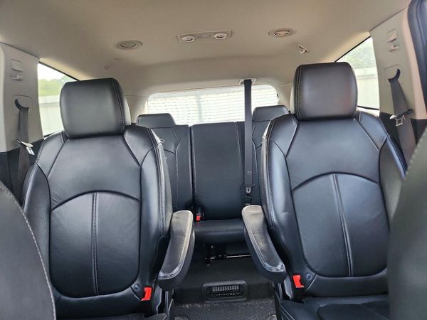 2017 CHEVROLET TRAVERSE 2LT