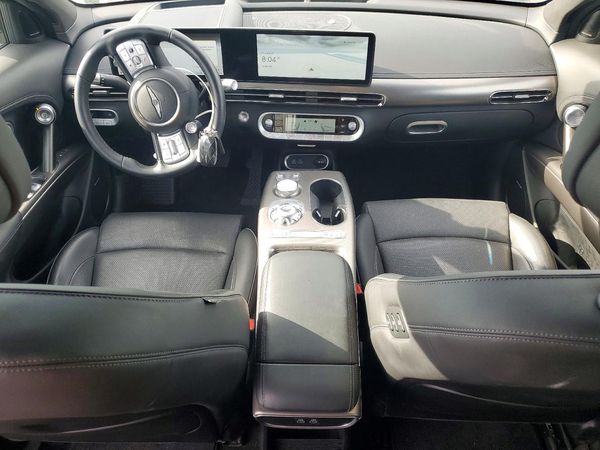 2024 GENESIS GV60 AWD Advanced with 20"