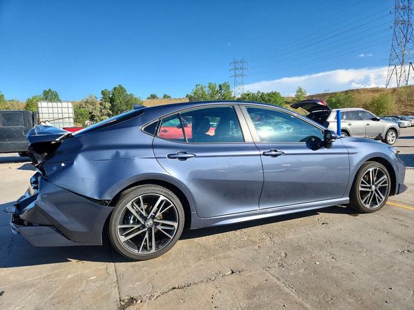 2026 TOYOTA CAMRY