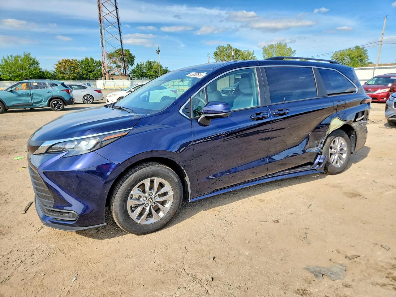 2025 TOYOTA SIENNA
