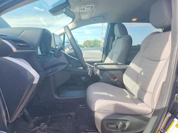 2025 TOYOTA SIENNA