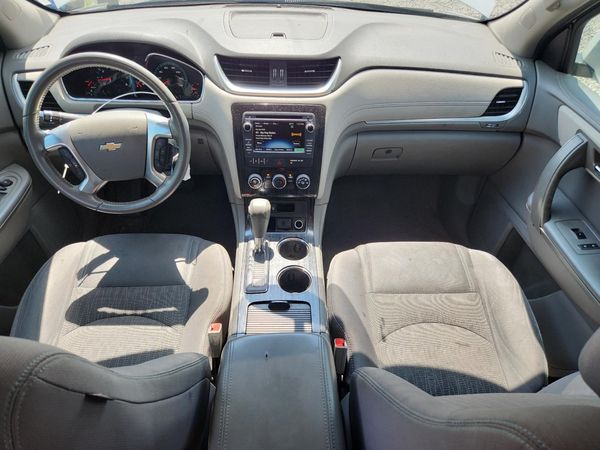 2017 CHEVROLET TRAVERSE 1LT