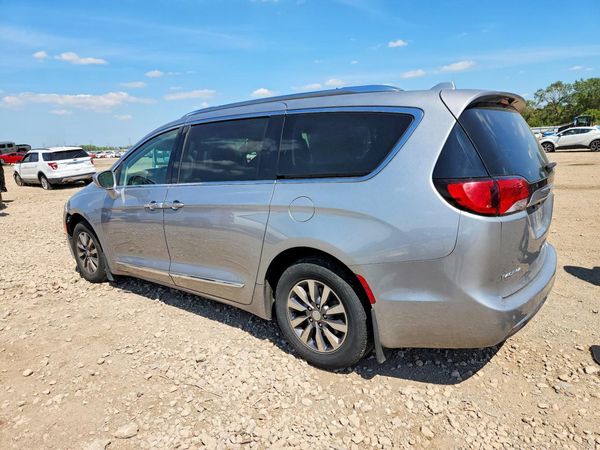 2019 CHRYSLER PACIFICA Touring L Plus