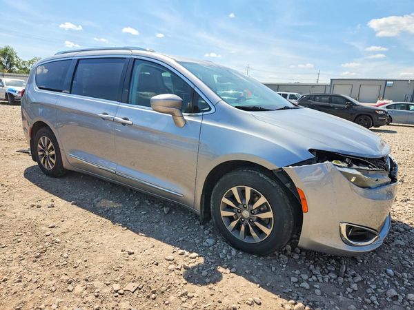 2019 CHRYSLER PACIFICA Touring L Plus