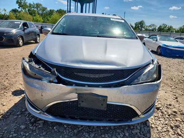 2019 CHRYSLER PACIFICA Touring L Plus
