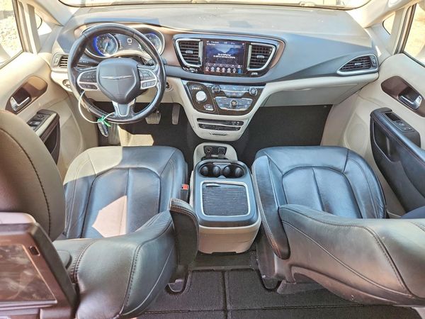 2019 CHRYSLER PACIFICA Touring L Plus