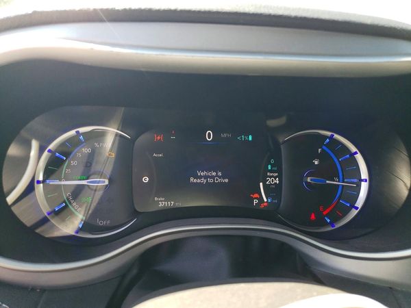 2024 CHRYSLER PACIFICA Select