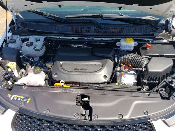 2024 CHRYSLER PACIFICA Select