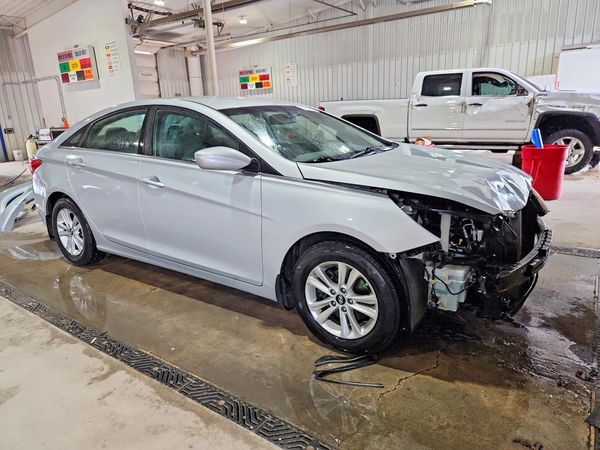 2012 HYUNDAI SONATA Middle-low level