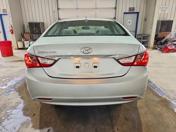 2012 HYUNDAI SONATA Middle-low level