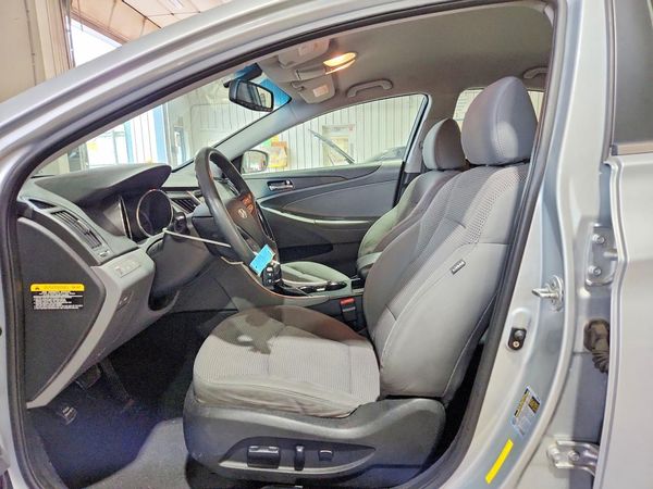 2012 HYUNDAI SONATA Middle-low level