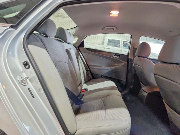 2012 HYUNDAI SONATA Middle-low level