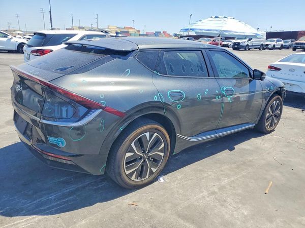 2024 KIA EV6