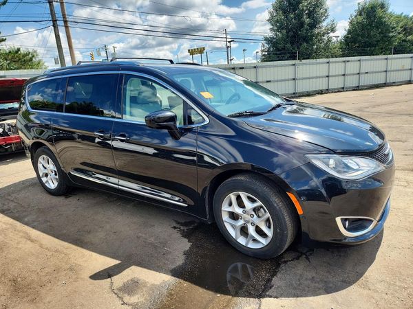 2020 CHRYSLER PACIFICA Touring L Plus
