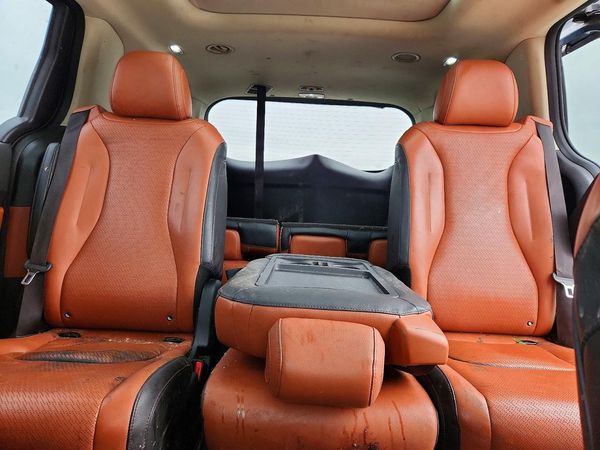 2024 KIA CARNIVAL