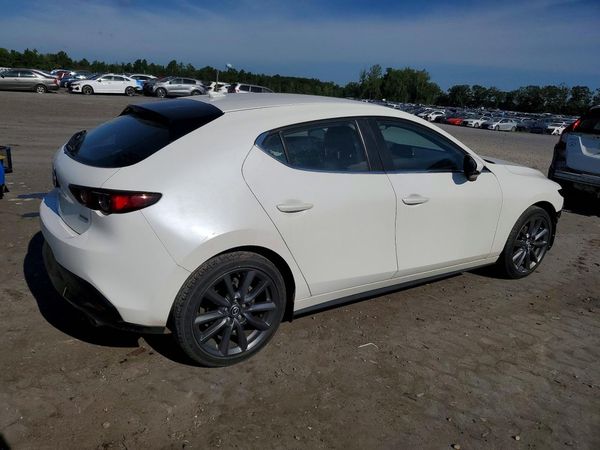 2020 MAZDA 3