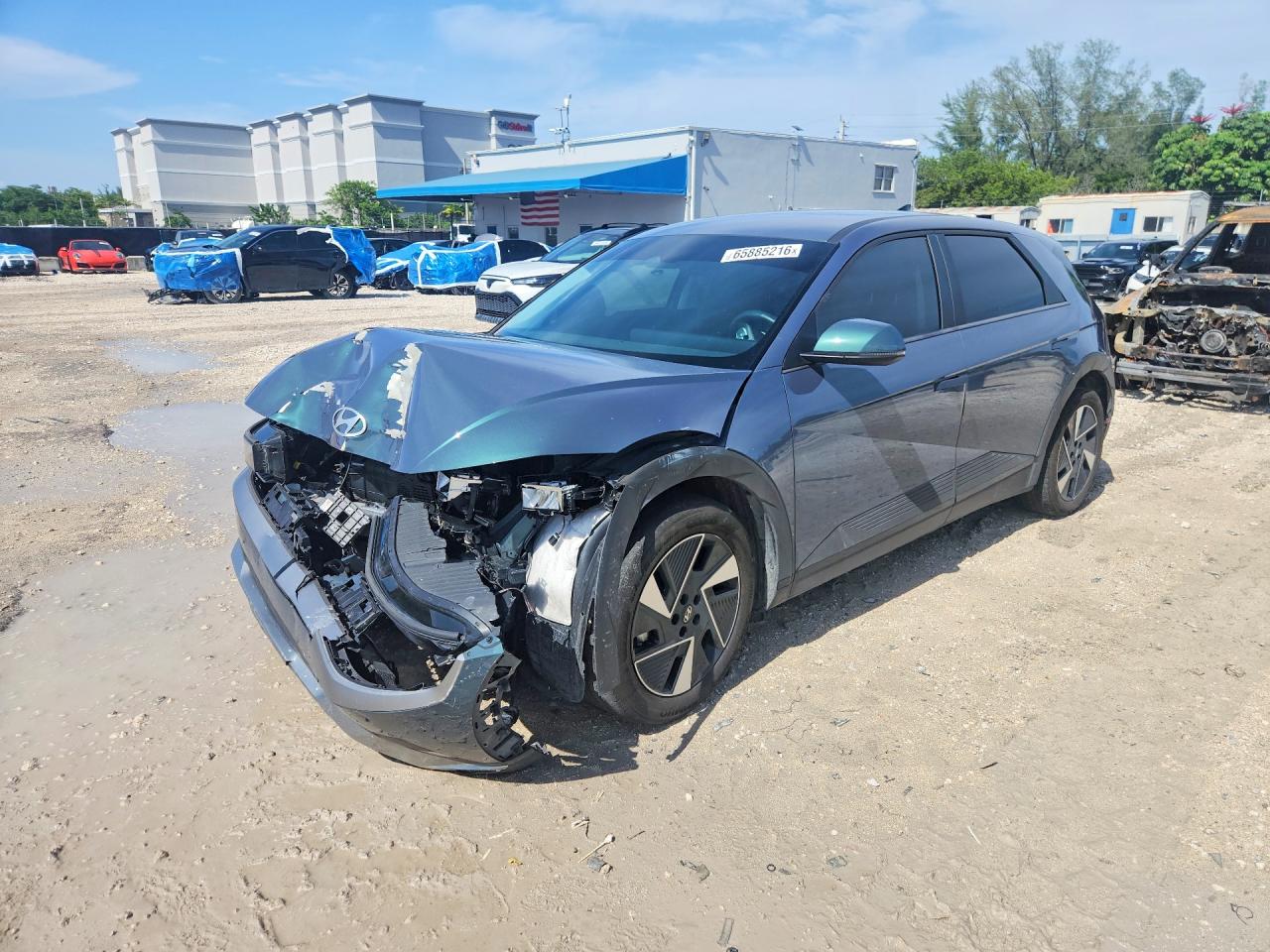 2025 HYUNDAI IONIQ SE — Front 3/4