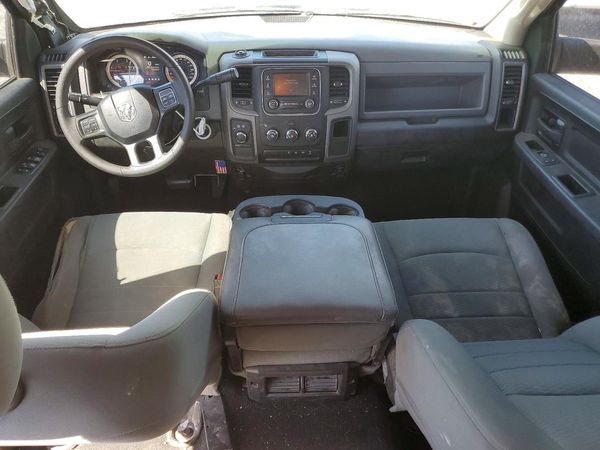 2018 RAM 2500 ST CREW CAB 4X4
