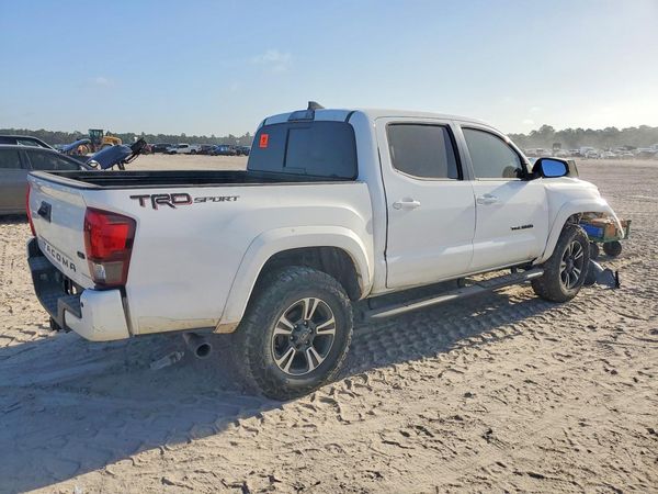 2018 TOYOTA TACOMA