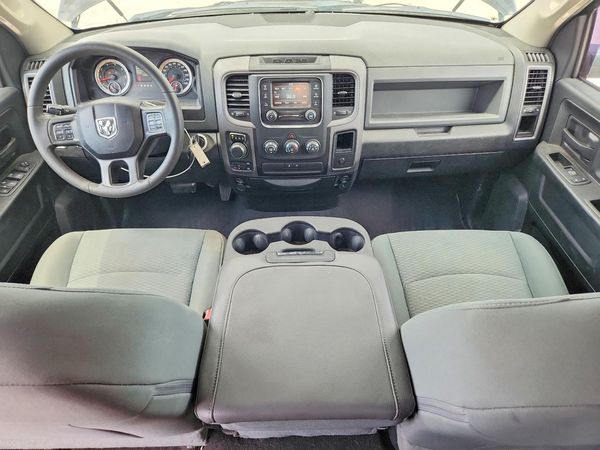 2018 RAM 1500 ST QUAD CAB 4X4