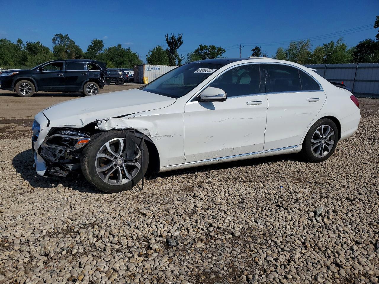 2015 MERCEDES-BENZ C-CLASS 4-MATIC — Front 3/4