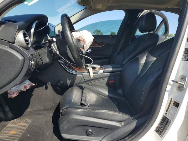 2015 MERCEDES-BENZ C-CLASS 4-MATIC — DENT