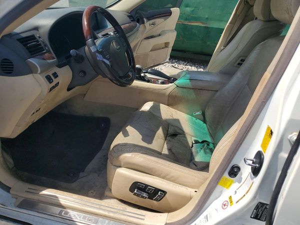 2013 LEXUS LS460 460 — DENT